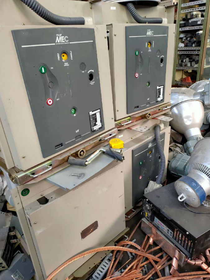 韩国LS真空断路器 LVB-12/1250-31.5/M2F2-G