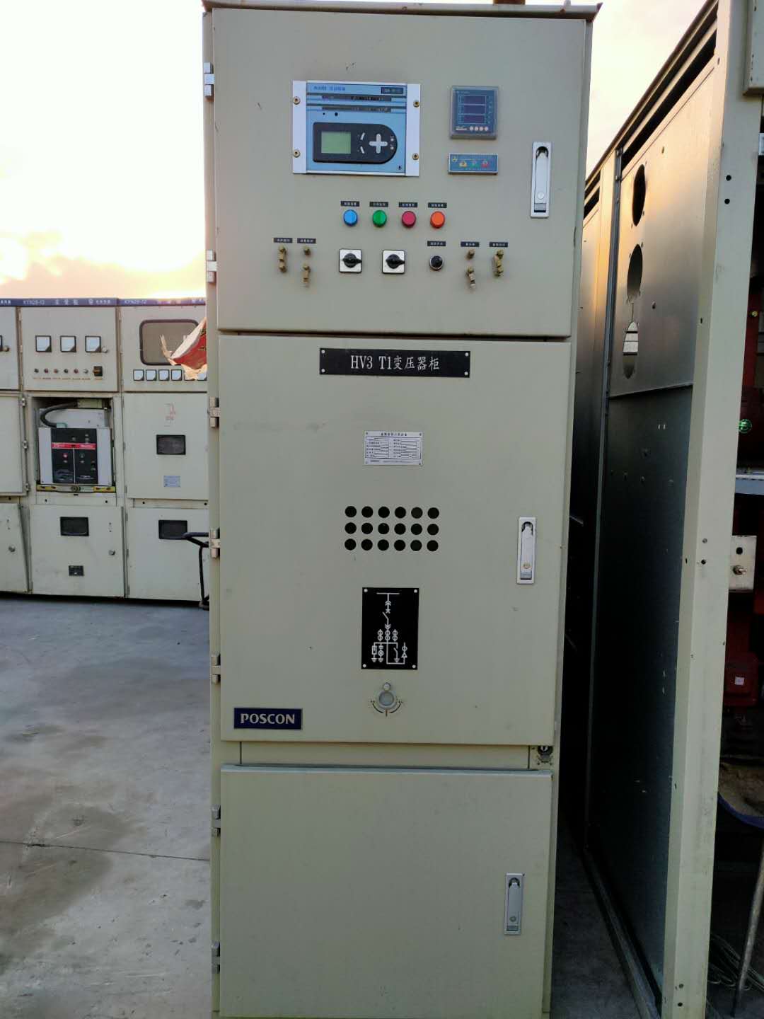 金属封闭开关设备